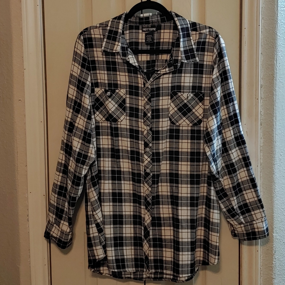 Hot Topic Black and White Plaid Button-Down Shirt with Skull Back - Picture 3 of 5